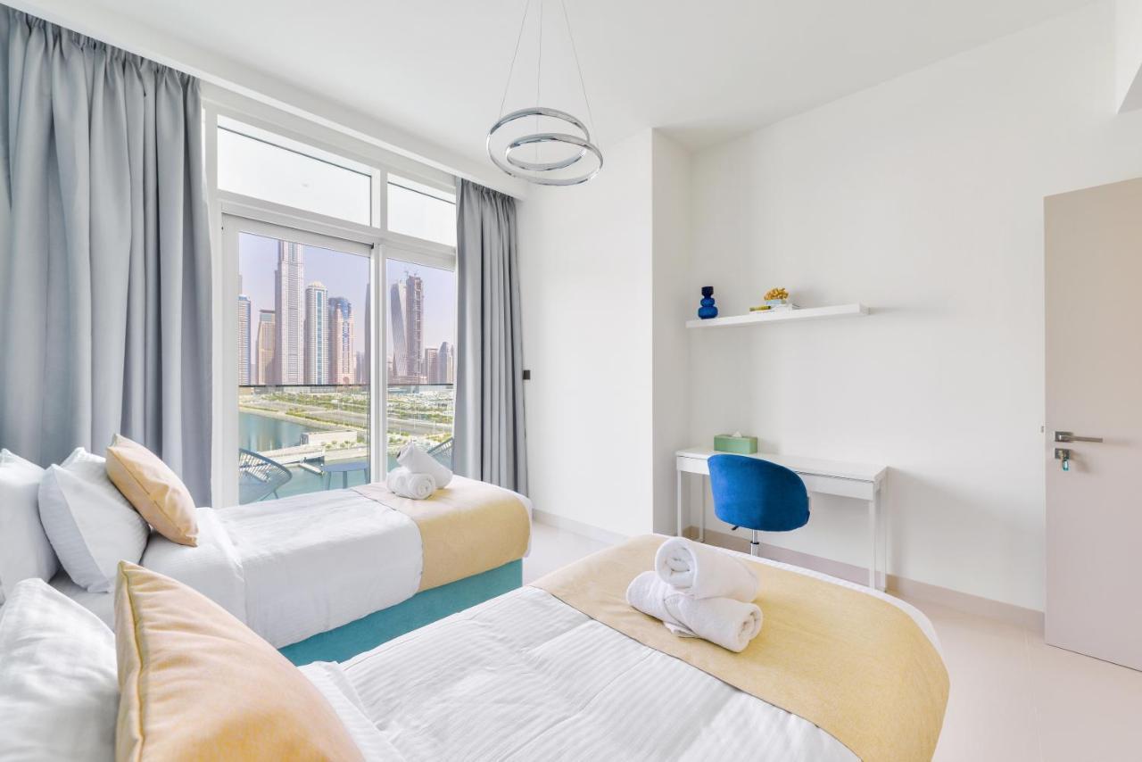 Ultra Luxury Emaar Beachfront - Private Beach And Pool Dubai Ngoại thất bức ảnh